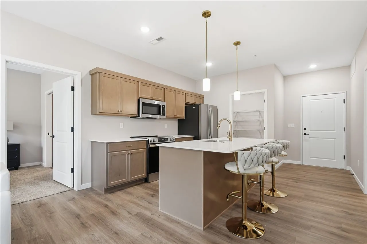 4428 Deer Creek Rd. Unit 102, Iowa City, Iowa 52246 – Property Featured Image
