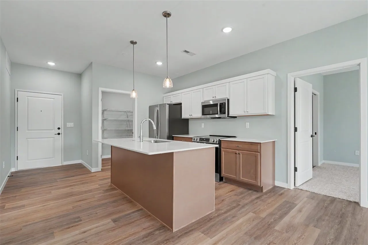 4428 Deer Creek Rd. Unit 101, Iowa City, Iowa 52246 – Property Featured Image
