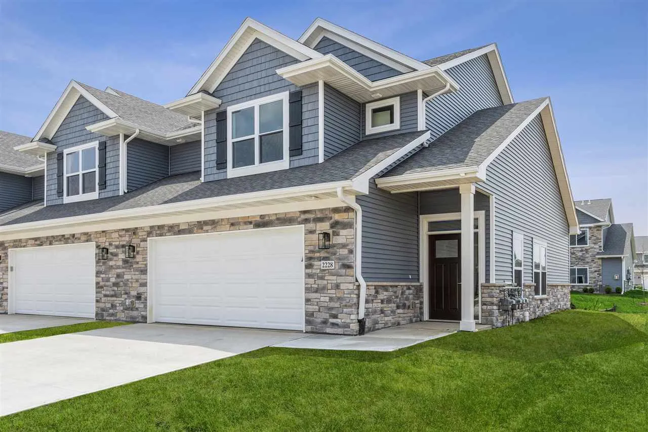 2229 Eversull Ln, North Liberty, Iowa 52317 – Property Featured Image