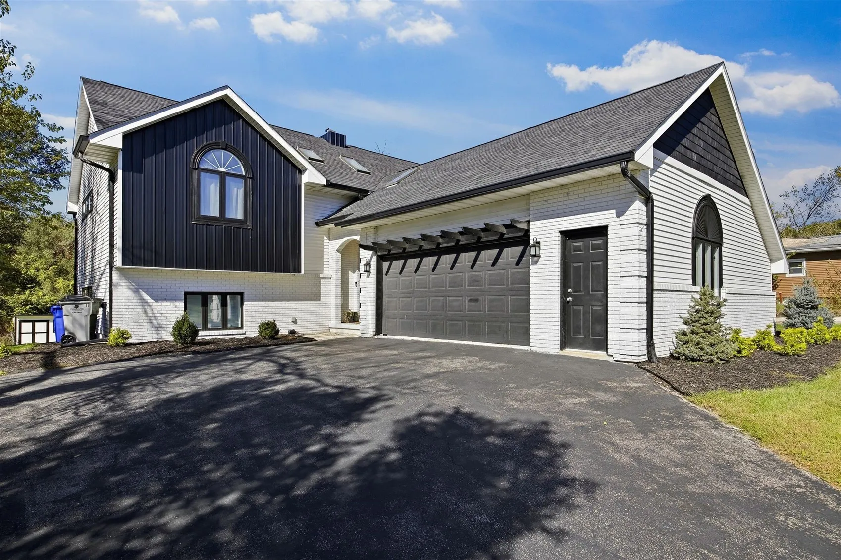 2009 Memorial Drive SE, Cedar Rapids, Iowa 52403 – Property Featured Image