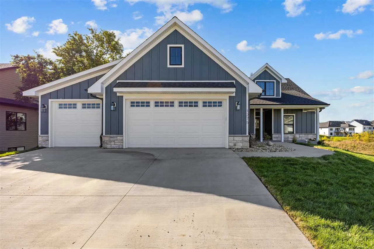 105 S Strub St, North Liberty, Iowa 52317 – Property Featured Image