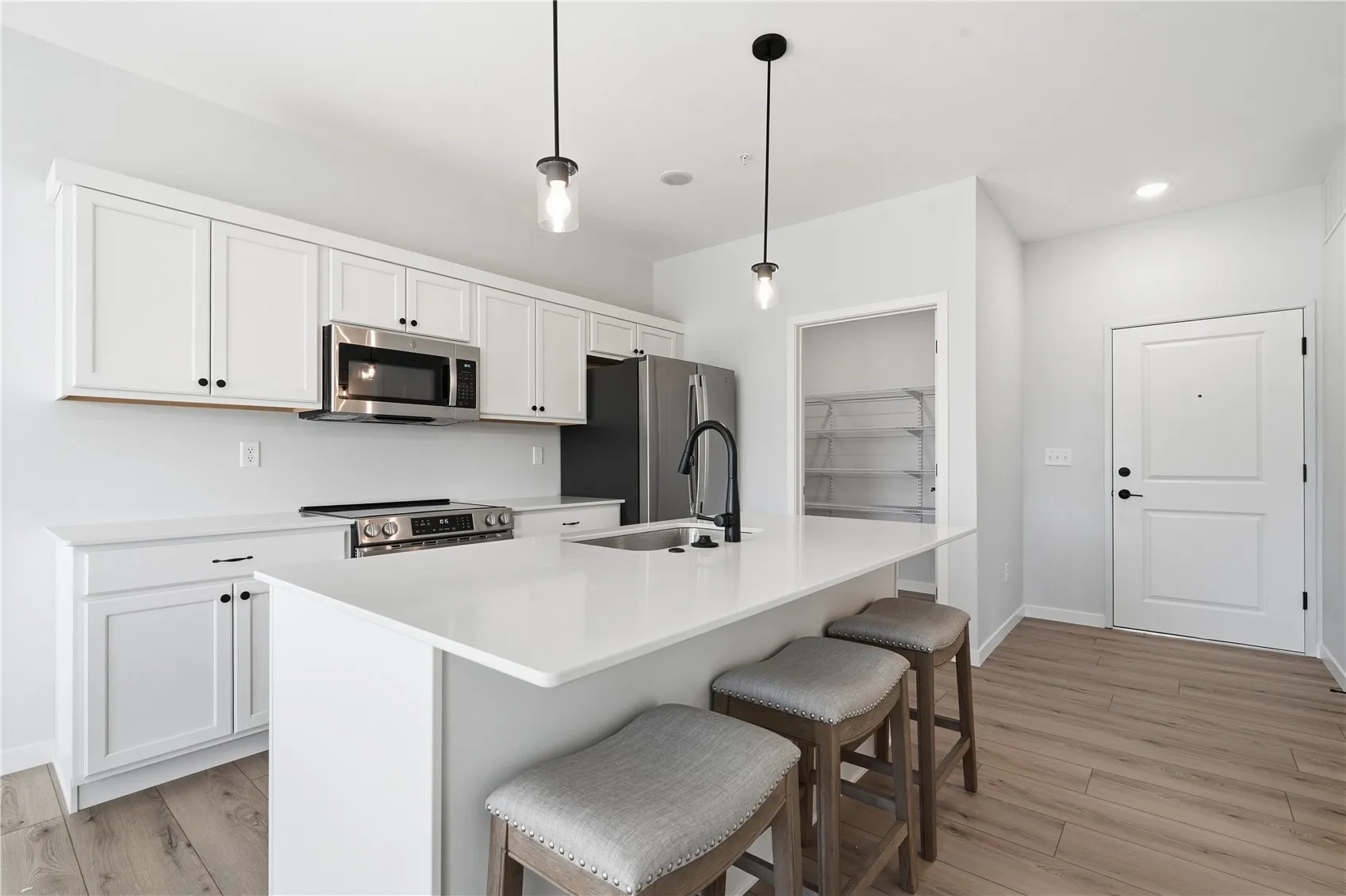 4428 Deer Creek Road Unit 105, Iowa City, Iowa 52246 – Property Featured Image