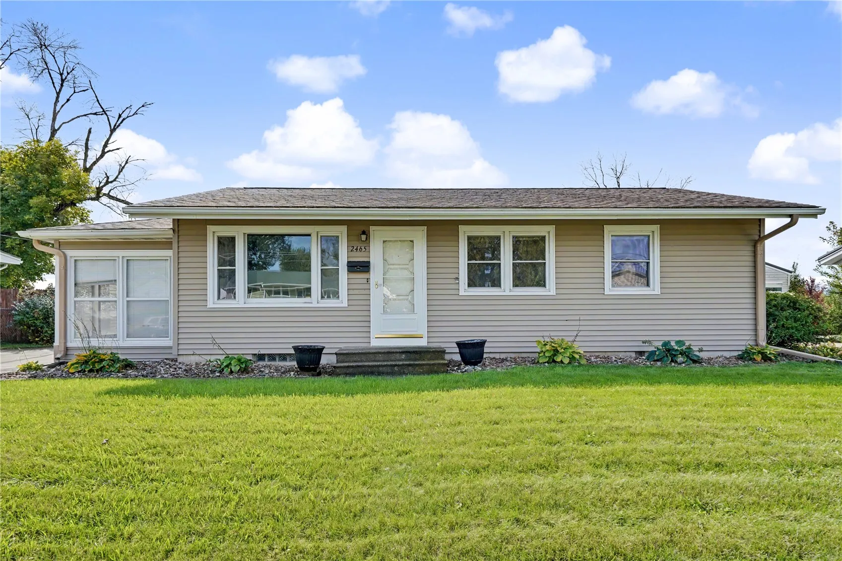 2465 1st Ave, Marion, Iowa 52302 – Property Featured Image
