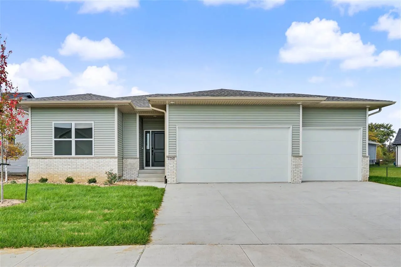 1280 Sand Prairie Dr., Iowa City, Iowa 52240 – Property Featured Image