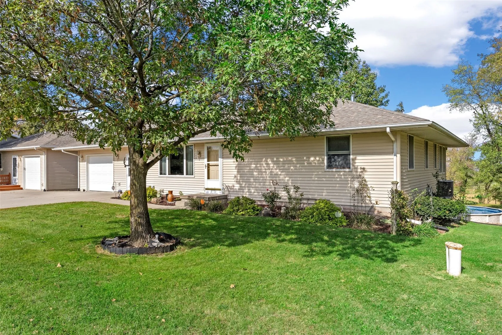 2960 170th Street, South Amana, Iowa 52334 – Property Featured Image