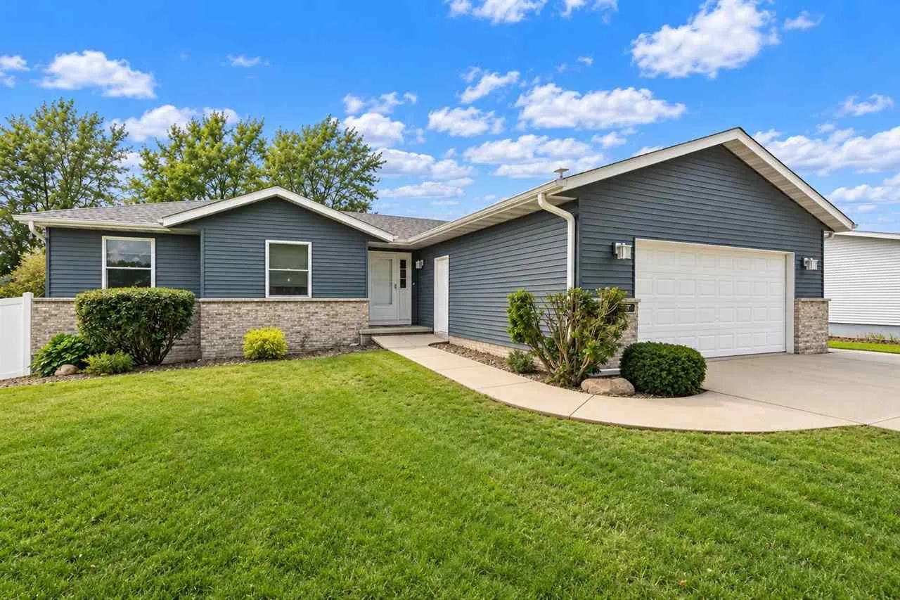 507 C Ave, Atkins, Iowa 52206 – Property Featured Image