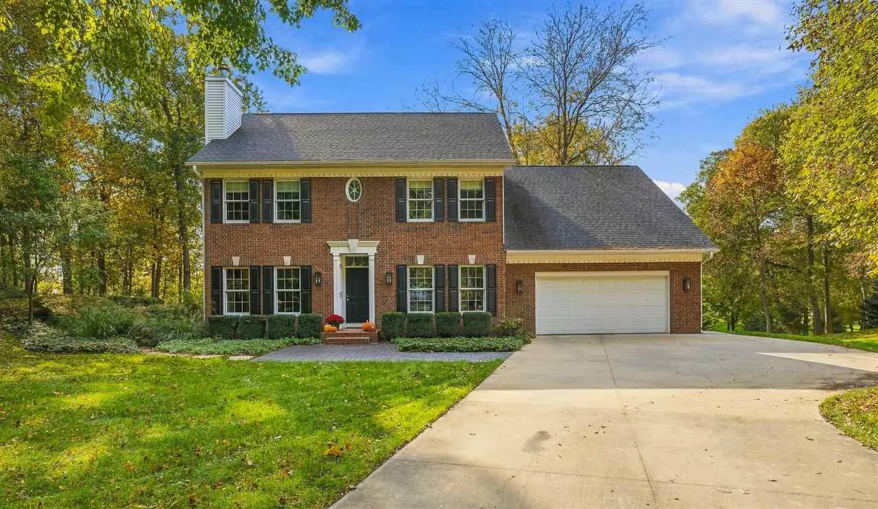 2 Audrey Ct NE, Iowa City, Iowa 52240 – Property Featured Image