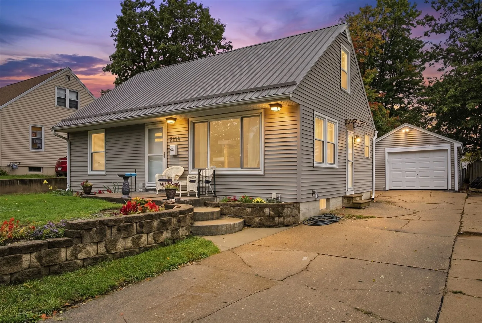 2214 Mallory St SW, Cedar Rapids, Iowa 52404 – Property Featured Image