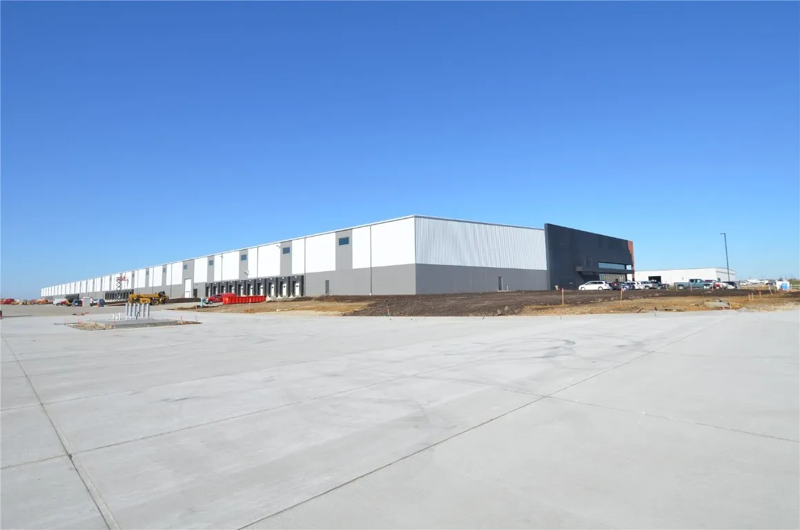 2501 80th Street SW Unit 200, Cedar Rapids, Iowa 52404 – Property Featured Image