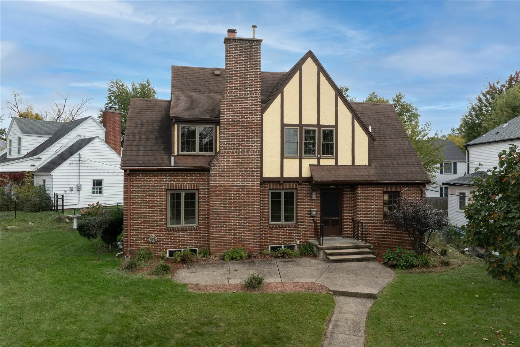 2445 5th Avenue SE, Cedar Rapids, Iowa 52403 – Property Featured Image