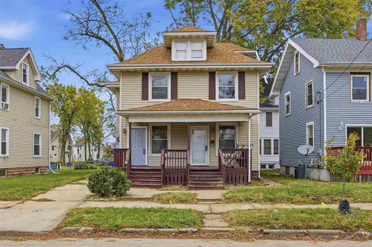 1228 6th Ave SE, Cedar Rapids, Iowa 52403 – Property Featured Image