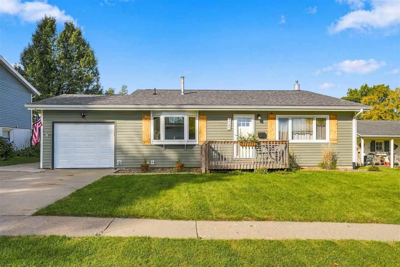1340 Terrace St, Marion, Iowa 52302 – Property Featured Image