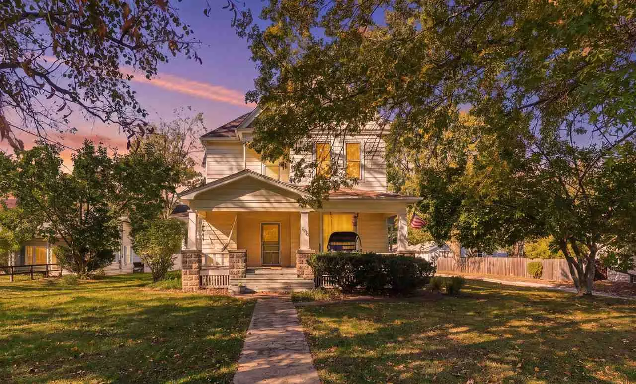 1000 S Main Street, Fairfield, Iowa 52556 – Property Featured Image