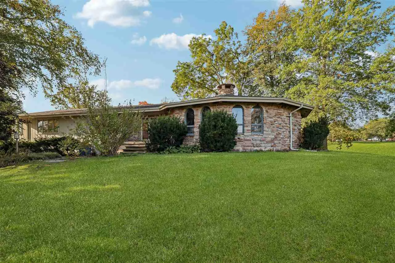 230 N Navajo Lane, North English, Iowa 52316 – Property Featured Image