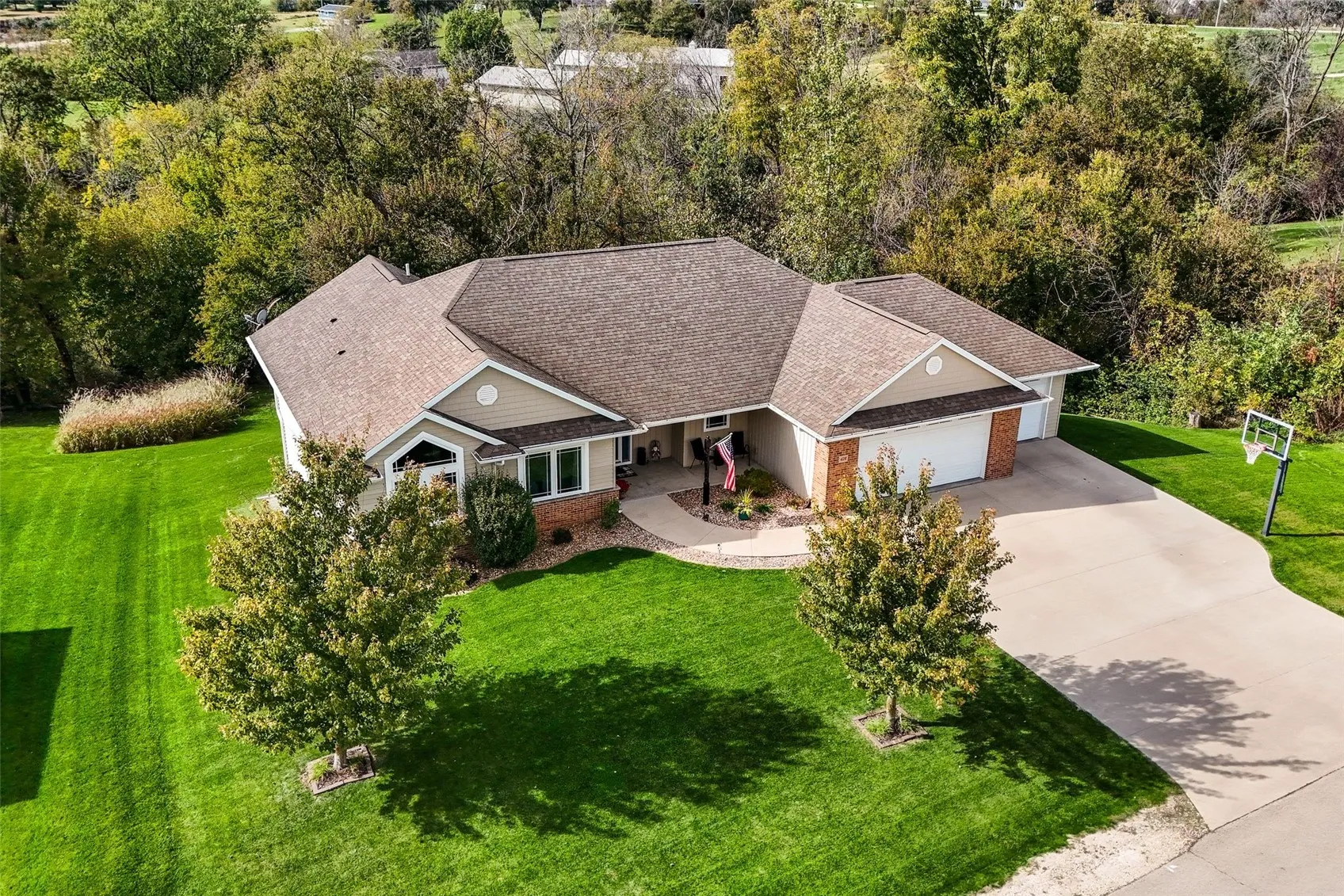 428 Holt Street, Anamosa, Iowa 52205 – Property Featured Image