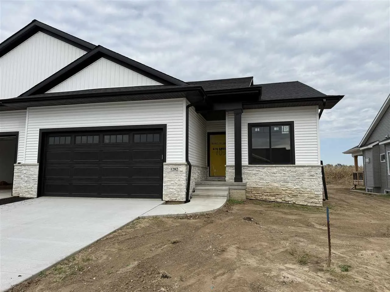 1282 Berkshire Ln, North Liberty, Iowa 52317 – Property Featured Image