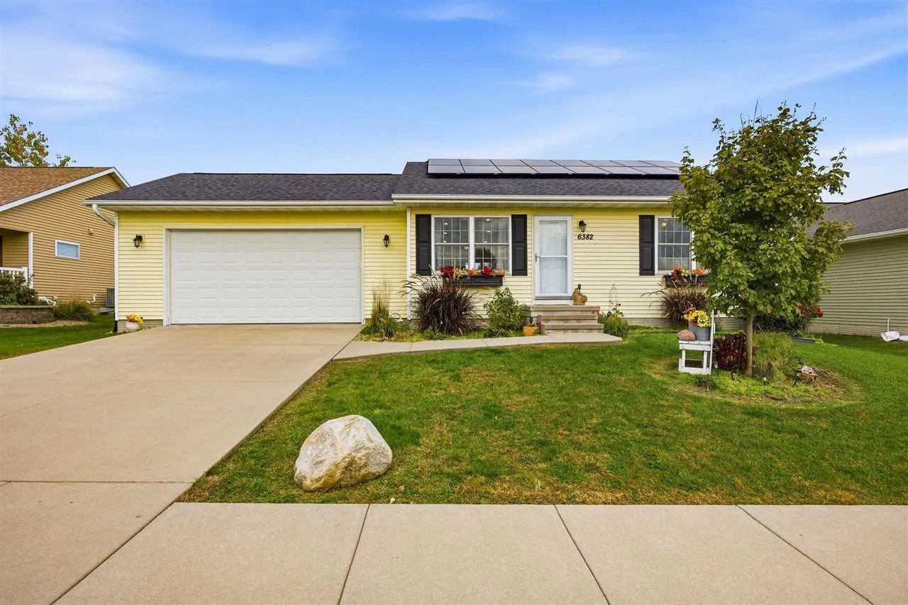 6382 Cope Drive, Marion, Iowa 52302 – Property Featured Image