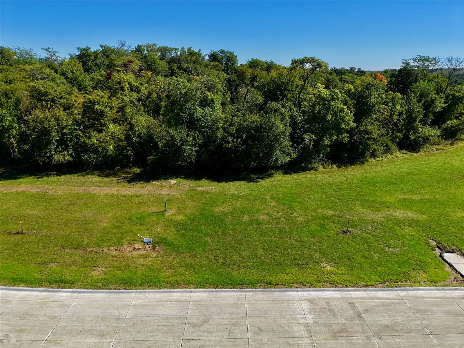 2120 Kestrel Drive SE, Cedar Rapids, Iowa 52403 – Property Featured Image