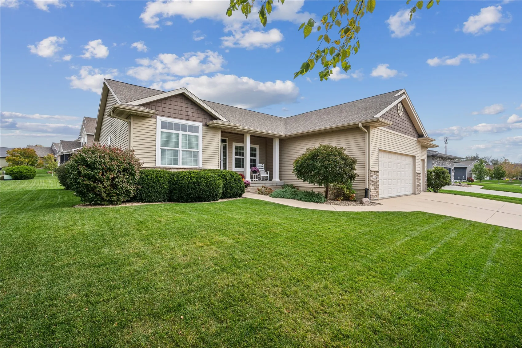 108 Sunflower Drive, Fairfax, Iowa 52228 – Property Featured Image