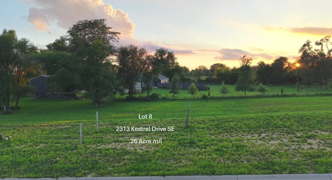 2313 Kestrel Drive SE, Cedar Rapids, Iowa 52403 – Property Featured Image