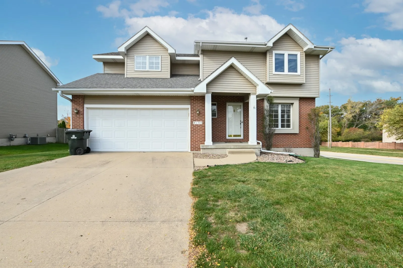 4135 Riverside Drive NE, Cedar Rapids, Iowa 52411 – Property Featured Image