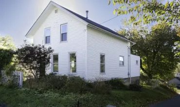 Anamosa, Iowa 52205, Residential, Sale, MLS #2607508