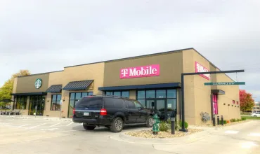 5425 Edgewood Road NE, Cedarrapids, Iowa 52411, ,Commerciallease,For Sale,Edgewood Road NE,202104359