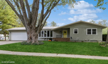 1111 17th Ave., Coralville, Iowa 52241, 4 Bedrooms Bedrooms, ,3 BathroomsBathrooms,Residential,For Sale,1111 17th Ave.,202305236
