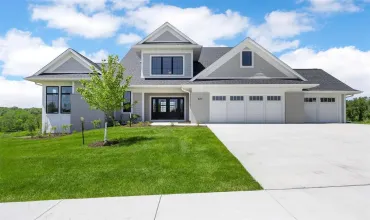 577 Auburn Ridge Rd, Coralville, Iowa 52241, 6 Bedrooms Bedrooms, ,4 BathroomsBathrooms,Residential,For Sale,Auburn Ridge Rd,202403352