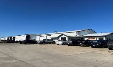 941 66th, Cedar Rapids, Iowa 52404, ,Commercial Sale,For Sale,66th,2404174