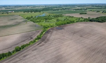 285th Ave/hwy 61, De Witt, Iowa 52742, ,Farm,For Sale,285th Ave/hwy 61,2404085