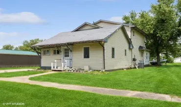 405 Madison, Brighton, Iowa 52540, 2 Bedrooms Bedrooms, ,2 BathroomsBathrooms,Residential,For Sale,Madison,202404185