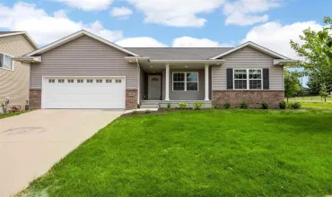 1700 Mackinaw Dr, Iowacity, Iowa 52245, 4 Bedrooms Bedrooms, ,3 BathroomsBathrooms,Residential,For Sale,Mackinaw Dr,202404323