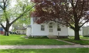 1912 Sycamore, Waterloo, Iowa 50703, 2 Bedrooms Bedrooms, ,1 BathroomBathrooms,Residential,For Sale,Sycamore,2404988