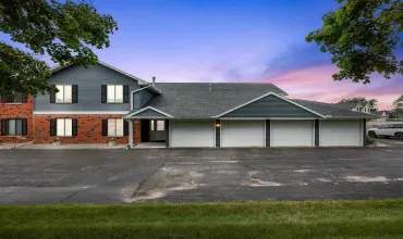 2 Bedrooms Bedrooms, ,2 BathroomsBathrooms,Residential,4505 Armar Dr SE, 80, Cedar Rapids, Iowa 52403,202404909