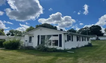 513 East South, Sigourney, Iowa 52591, 3 Bedrooms Bedrooms, ,1 BathroomBathrooms,Residential,For Sale,East South,202405155