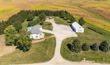 447 270th, West Branch, Iowa 52358, 4 Bedrooms Bedrooms, ,2 BathroomsBathrooms,Residential,For Sale,270th,2406647