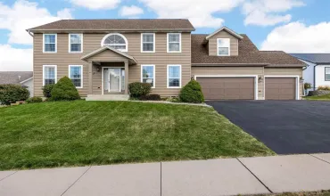 323 Rockhurst Dr SW, Cedar Rapids, Iowa 52404, 4 Bedrooms Bedrooms, ,3 BathroomsBathrooms,Residential,For Sale,Rockhurst Dr SW,202405539