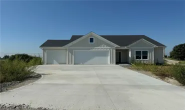 2015 Redtop, Kalona, Iowa 52247, 4 Bedrooms Bedrooms, ,3 BathroomsBathrooms,Residential,For Sale,Redtop,2403083