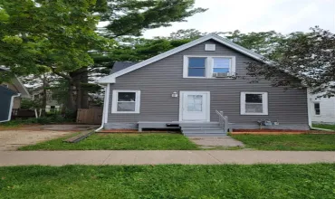 611 17th, NE, Cedar Rapids, Iowa 52402, 3 Bedrooms Bedrooms, ,1 BathroomBathrooms,Residential,For Sale,17th, NE,202405762