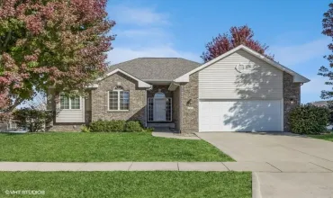 125 Vixen Ln, North Liberty, Iowa 52317, 4 Bedrooms Bedrooms, ,3 BathroomsBathrooms,Residential,For Sale,Vixen Ln,202406076