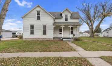 626 Monroe St, Washington, Iowa 52353, 4 Bedrooms Bedrooms, ,1 BathroomBathrooms,Residential,For Sale,Monroe St,202406352