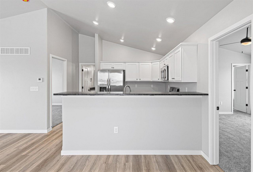 3 Bedrooms Bedrooms, ,3 BathroomsBathrooms,Residential,1400 Ruth Ave, North Liberty, Iowa 52317,202406369