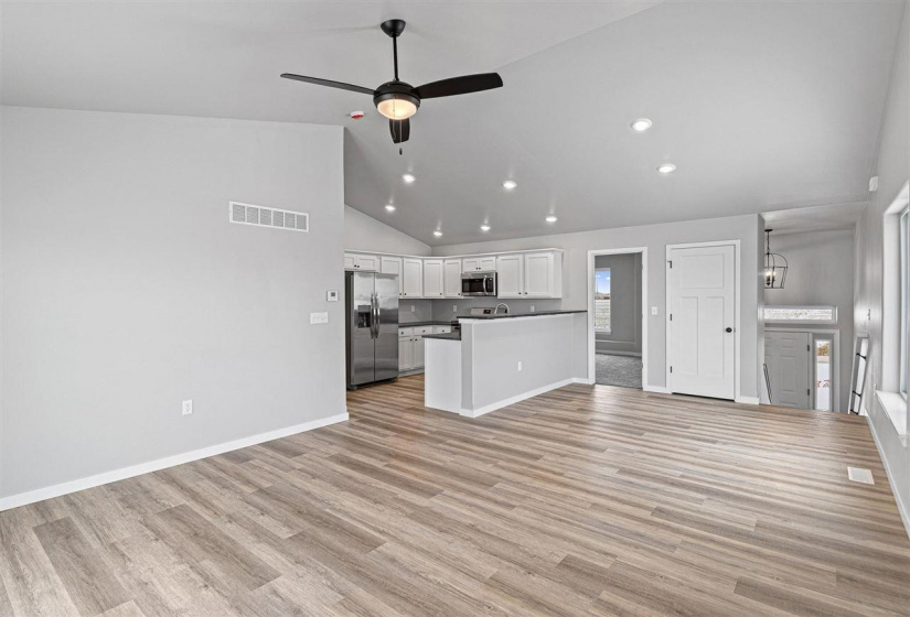 3 Bedrooms Bedrooms, ,3 BathroomsBathrooms,Residential,1400 Ruth Ave, North Liberty, Iowa 52317,202406369