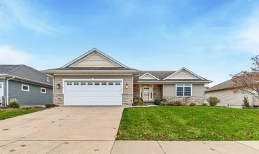 205 Windsor Rd, North Liberty, Iowa 52317, 5 Bedrooms Bedrooms, ,3 BathroomsBathrooms,Residential,For Sale,Windsor Rd,202406501