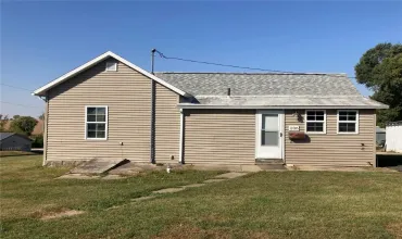 206 Linden, Garrison, Iowa 52229, 2 Bedrooms Bedrooms, 5 Rooms Rooms,1 BathroomBathrooms,Residential,For Sale,Linden,2407029