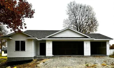 806 1st, Mt Vernon, Iowa 52314, 5 Bedrooms Bedrooms, ,3 BathroomsBathrooms,Residential,For Sale,1st,2407610