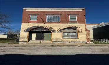 106 Main, Oxford, Iowa 52322, ,Commercial Sale,For Sale,Main,2407813