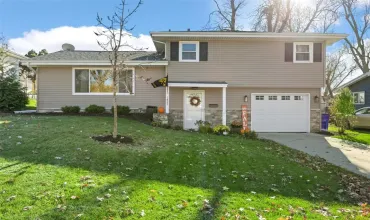 1443 40th, Cedar Rapids, Iowa 52402, 4 Bedrooms Bedrooms, ,1 BathroomBathrooms,Residential,For Sale,40th,2407840