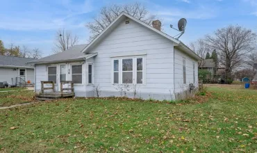 14 Ely, Walker, Iowa 52352, 2 Bedrooms Bedrooms, ,1 BathroomBathrooms,Residential,For Sale,Ely,2407894